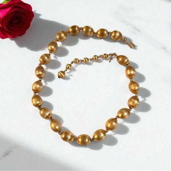 Vintage Alfred Philippe Crown Trifari Gold Beaded Necklace EUC - Picture 7 of 7